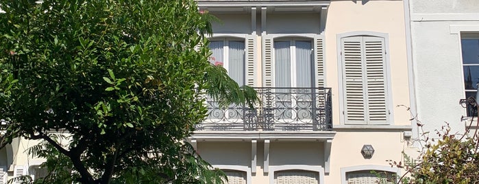 Cité des Fleurs is one of Paris17 : Villiers - Batignolles - Epinettes.