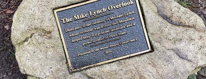 Mike Lynch Overlook (Mount Nittany Station 3) is one of Lugares favoritos de Dan.