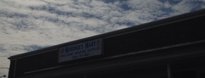 Mariner's Mart is one of Life Jacket Loaner Sites - North East.