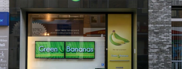 Green Bananas is one of สถานที่ที่ Yves ถูกใจ.