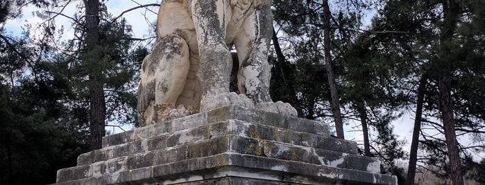 Λιοντάρι Αμφίπολης is one of สถานที่ที่ Christos D. ถูกใจ.
