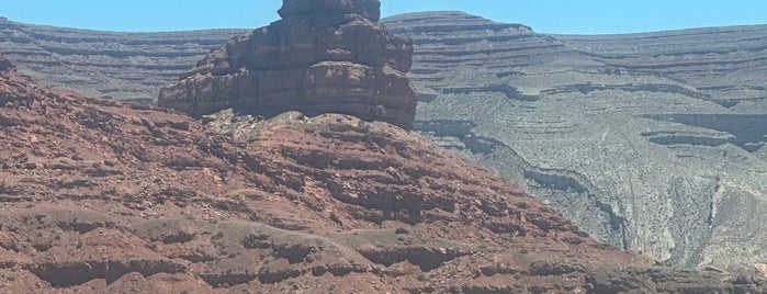 Mexican Hat Rock is one of US - Arizona.