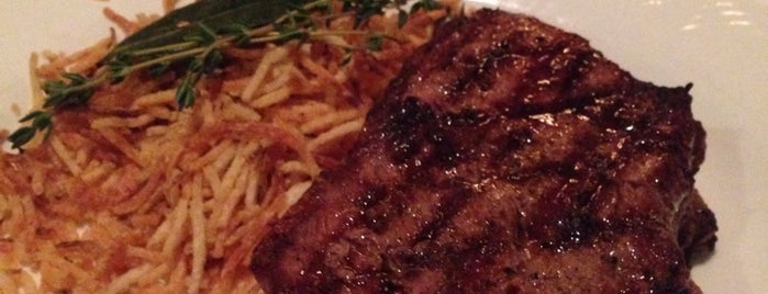 Steakhouse In Tropicana Express is one of Lugares favoritos de Joanna.