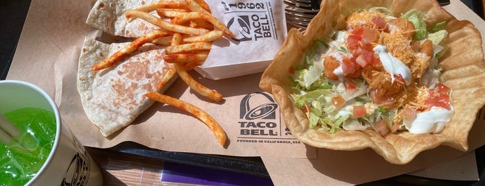 Taco Bell is one of Seoul 11-18.10.20.