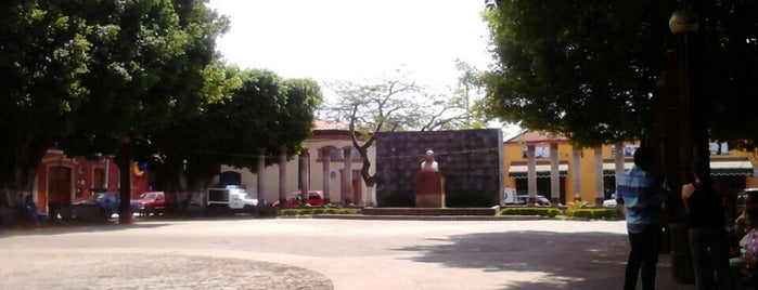 Plaza del Teco is one of Locais curtidos por Andrea.