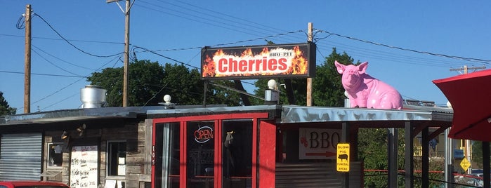 Cherries BBQ Pit is one of Lugares favoritos de Jonathan.