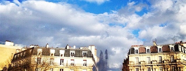 Place Victor Hugo is one of 16e arrondissement de Paris.