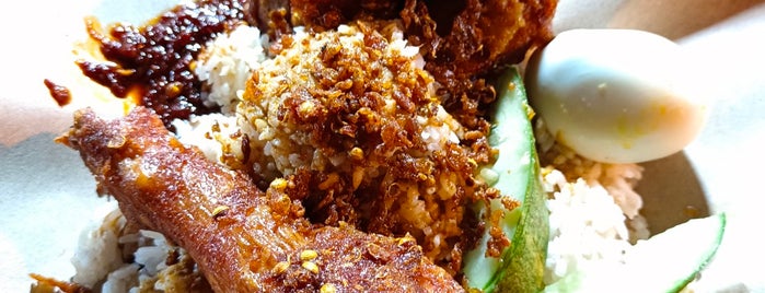 Nasi Lemak Panas is one of Ejen perencah Adami food&spices industries S/B.