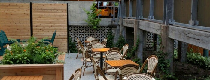 Bar Palco is one of Lugares favoritos de JulienF.