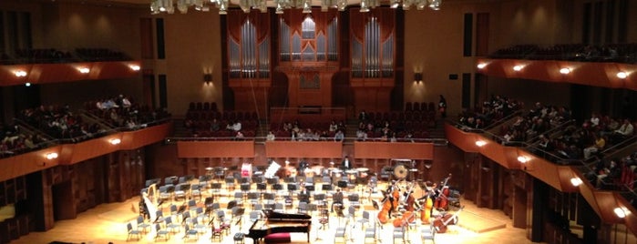The Symphony Hall is one of また行きたい.