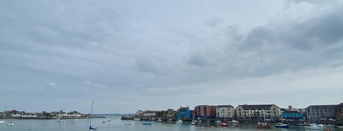 Dungarvan Harbour is one of Lugares favoritos de Frank.