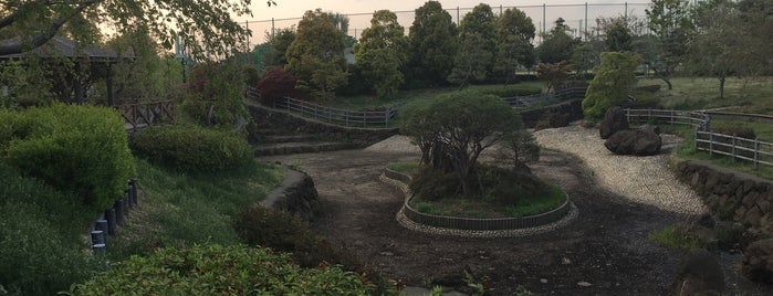 休憩ガゼボ is one of 武蔵野森の公園.