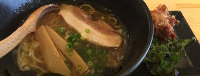 大衆麺食堂 麺類 すする is one of 天満飲み.