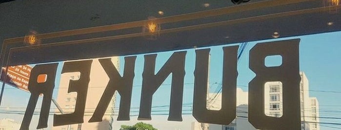 Bunker Coffee Shop is one of Thiago'nun Beğendiği Mekanlar.
