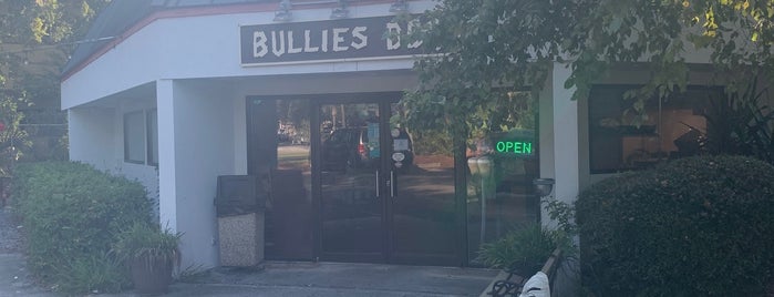 Bullies BBQ is one of สถานที่ที่บันทึกไว้ของ Aubrey Ramon.