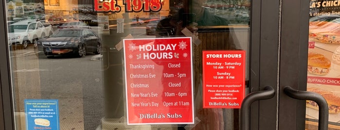 DiBella's Subs is one of สถานที่ที่ Mike ถูกใจ.