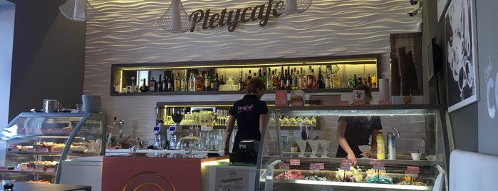 Pletycafé kávézó is one of Cake shops, ice-cream shops, cafes, bakeries, etc.