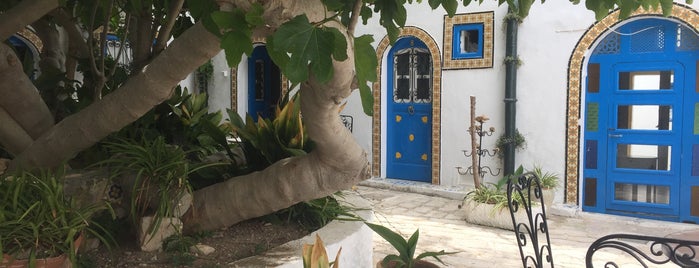 sidi bou fares is one of Mete'nin Beğendiği Mekanlar.