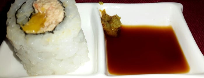 OGI Restaurant, Teppanyaki & Sushi bar is one of Lieux qui ont plu à Cynthia.
