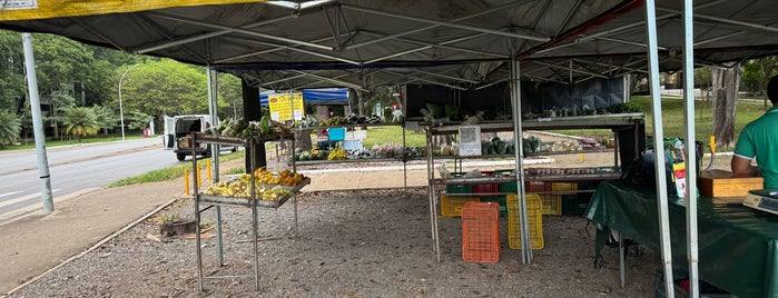 Feira de Produtos Orgânicos Espaço Natural is one of Mercados e empórios.