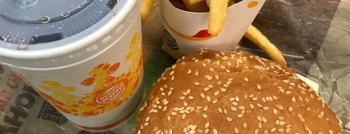 Burger King is one of สถานที่ที่ manuel ถูกใจ.