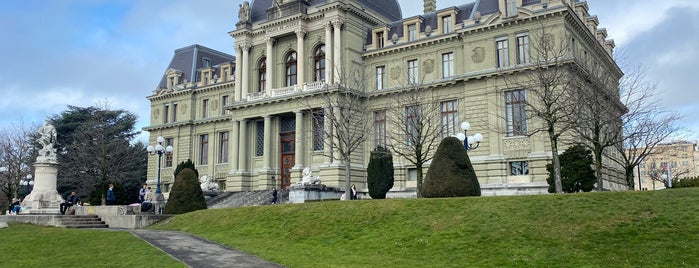 Palais de Justice de Montbenon is one of Lausanne 🇨🇭.