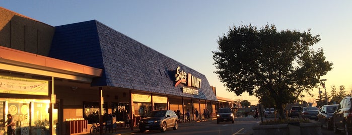 Super H Mart is one of Asian and International Markets.