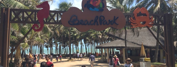 Beach Park is one of สถานที่ที่ Renner ถูกใจ.