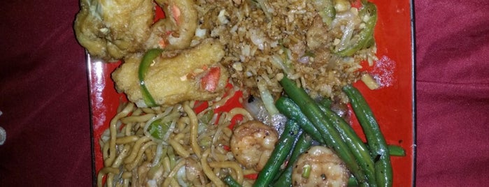 Jade Palace is one of The 9 Best Places for Chow Fun in Oakland.