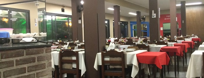 Guaru Center Restaurante e Pizzaria is one of Faustoさんのお気に入りスポット.