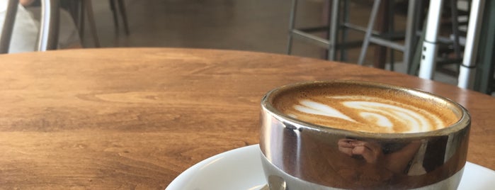 Menotti's Coffee Stop is one of Posti che sono piaciuti a Robbie.