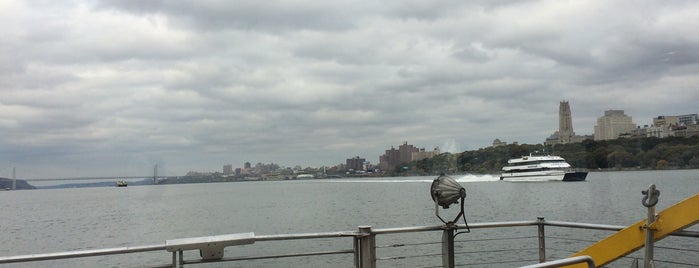New York Water Taxi - Pier 84, West 44th Street is one of Bezienswaardig.