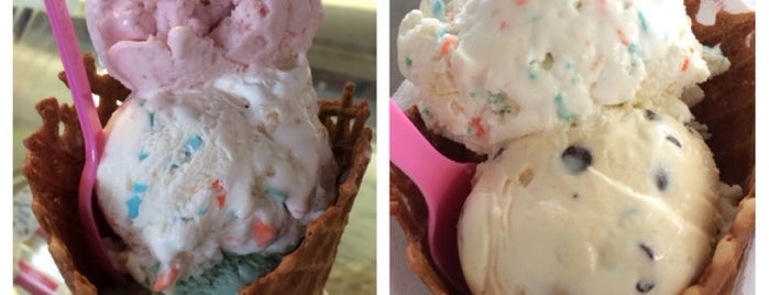 Baskin-Robbins is one of The 7 Best Places for Egg Yolks in Honolulu.