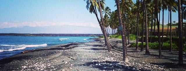 Kiholo Bay is one of Hawai'i Essentials.