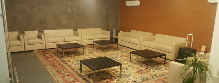 Sacbo VIP Lounge is one of Daniele 님이 저장한 장소.