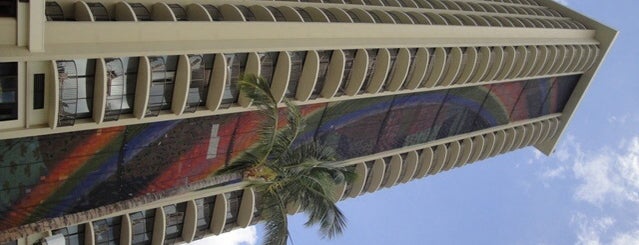 Hilton Hawaiian Village Waikiki Beach Resort is one of pa sobar.