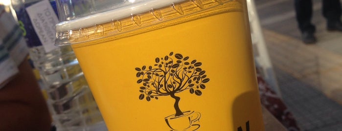 Yellow Coffee Lab is one of mariza'nın Kaydettiği Mekanlar.