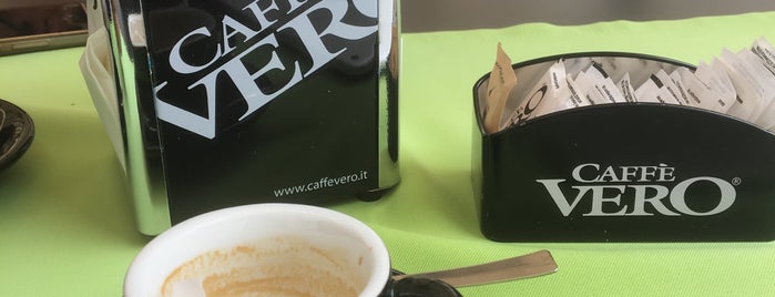 Cafe Vero is one of Lieux qui ont plu à Sandybelle.