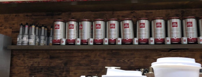 Café Illy by Chedraui is one of Lieux qui ont plu à Mariella.