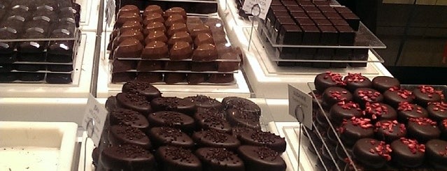 Neuhaus Chocolatier is one of Posti salvati di Sara.