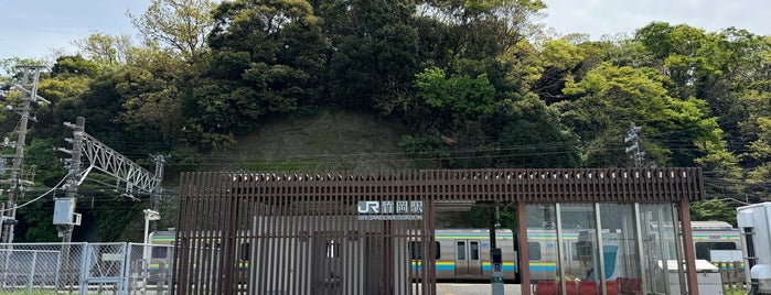 Takeoka Station is one of 内房線.