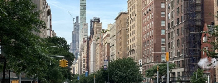 Upper East Side is one of Nova Iorque.