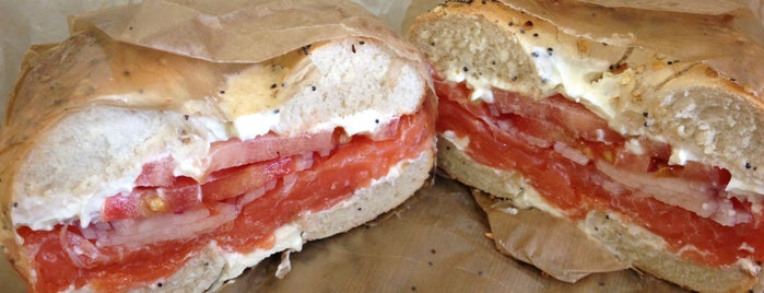 H&H Bagels is one of NYC food.