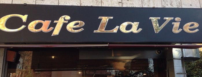 Cafe la vie is one of สถานที่ที่ Hande ถูกใจ.