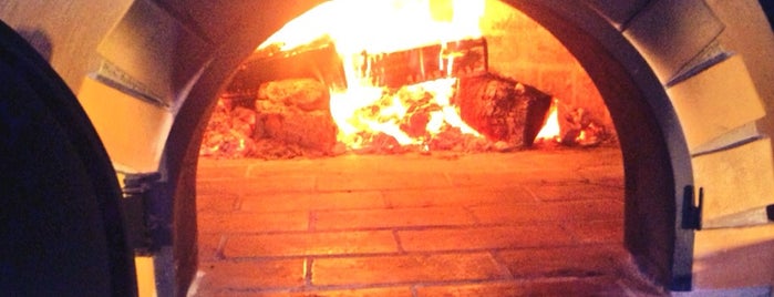 Muga wood-fired pizza is one of Harrison : понравившиеся места.