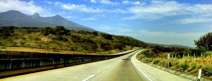 Autopista Guadalajara - Tepic is one of Fabo 님이 좋아한 장소.