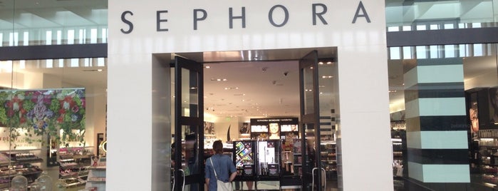 SEPHORA is one of Janineさんのお気に入りスポット.