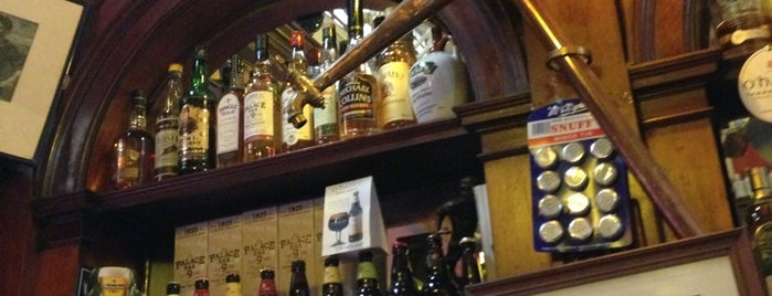 The Palace Bar is one of K & J do Ireland - Dublin.