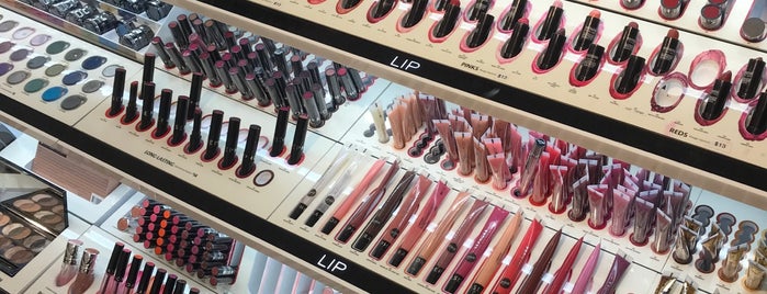 SEPHORA is one of Must-visit Cosmetics Shops in New York.