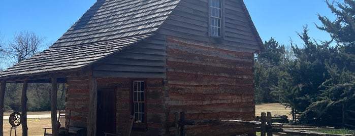 Farmers Branch Historical Park is one of Dallas.